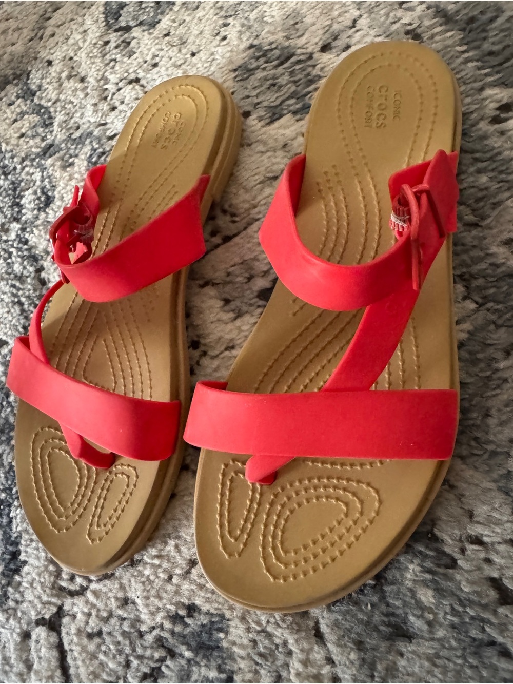 Crocs Women's Tulum Toe Post watermelon Red Sandals Size 9